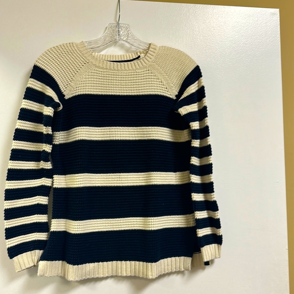 Talbots cream and navy sweater small